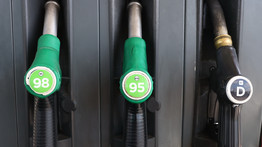 Benzinriadó: két hét múlva beüthet a hiány, mi lesz a kutakon?