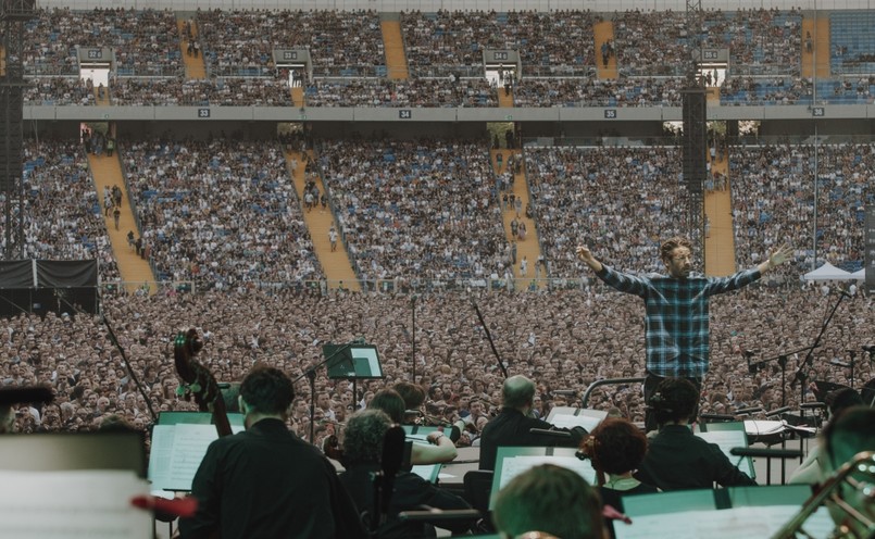 Stadion Śląski pełen, Miuosh, Jimek, Smolik i NOSPR zrobili show. I ci goście! [FOTO]