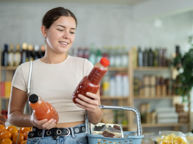 Sok od paradajza čisti jetru i smanjuje masnoće