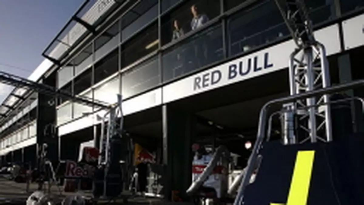 Grand Prix Chin 2009: treningi pod znakiem prób, Kubica daleko