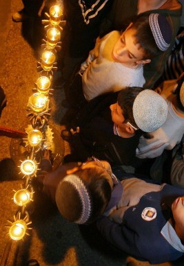 MIDEAST-ISRAEL-PALESTINIAN-HANUKKAH