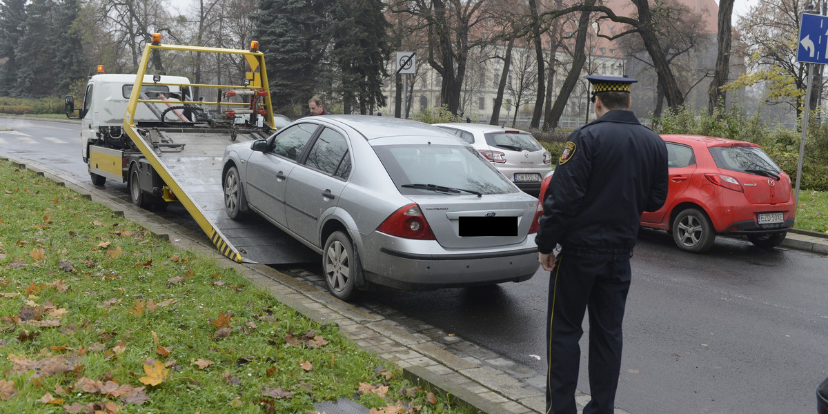 Lawetowanie samochodów