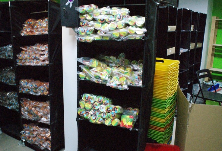 Dziecięcy Telefon Zaufania Rzecznika Praw Dziecka<BR><BR>
Numer telefonu 800 12 12 1<BR><BR>
To linia przeznaczona zarówno dla dzieci, jak i dla dorosłych. W godzinach od 8.15 do 20.00 można porozmawiać o trapiących nas problemach. W sytuacji, w której zadzwonimy kiedy linia jest nieczynna pracownik oddzwoni następnego dnia.