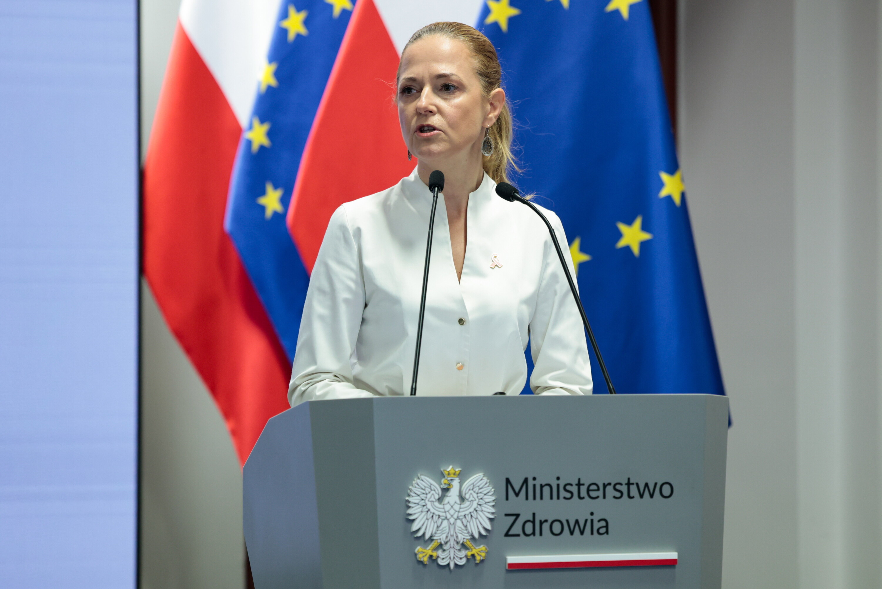 Rząd chce przesunąć podwyżki w służbie zdrowia: pół roku 'zamrożenia'