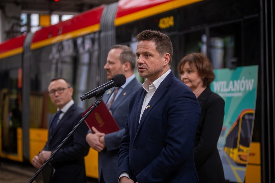 Rafał Trzaskowski na konferencji inaugurującej inwestycję