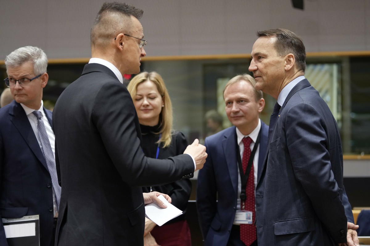 Spór Radosława Sikorskiego z szefem MSZ Węgier. Poszło o politykę Viktora Orbana