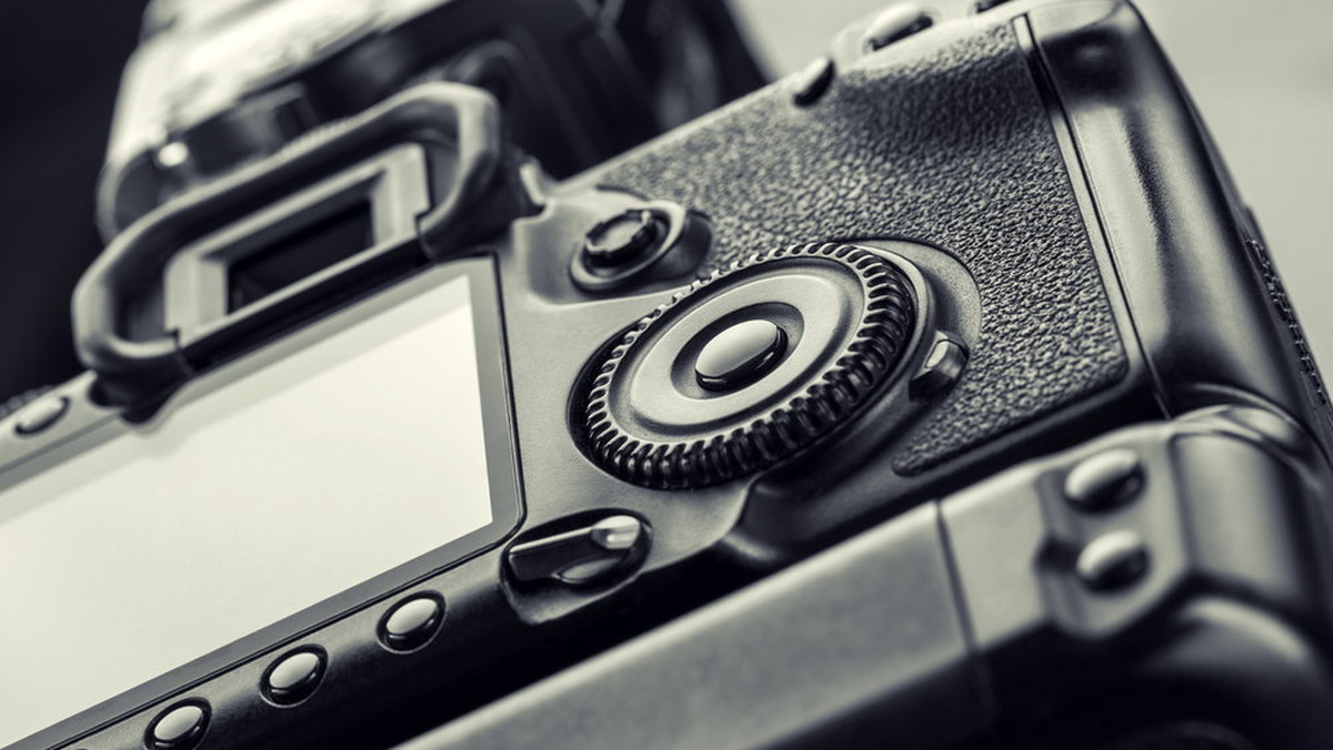 Reneé jest samotną matką dwójki dzieci. Od około 5 lat profesjonalnie zajmuje się fotografią.