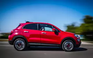 Włoski crossover wspomagany prądem, czyli Fiat 500X Hybrid