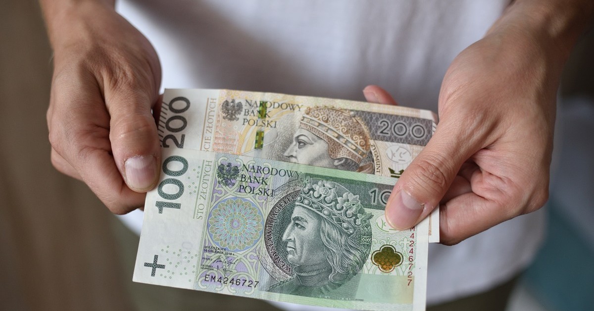 Alarmujący Raport: Co Trzeci Polak Czuje się w Biedzie! Szokujące Dane o Sytuacji Finansowej