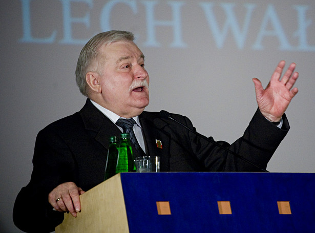 Wałęsa wypowiada wojnę Radiu Maryja