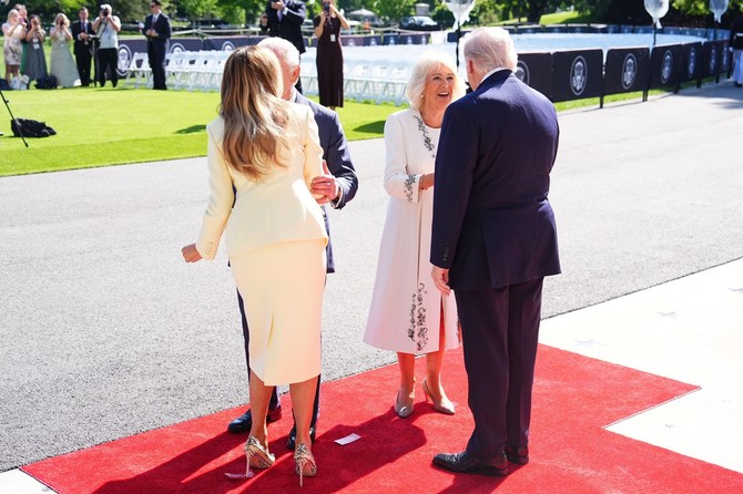 Čarls III i Kamila ispred Bele kuće sa Melanijom i Donaldom Trampom
