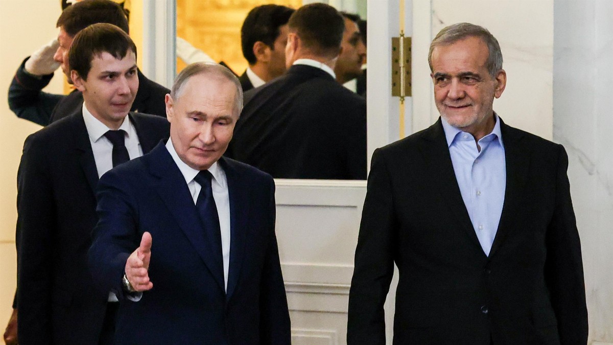 Rosja i Iran: imitacja współpracy. Ekspert ds. rynku ropy naftowej odsłania dziwaczne kulisy