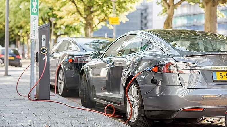 Elektromobilita opäť ako problém.