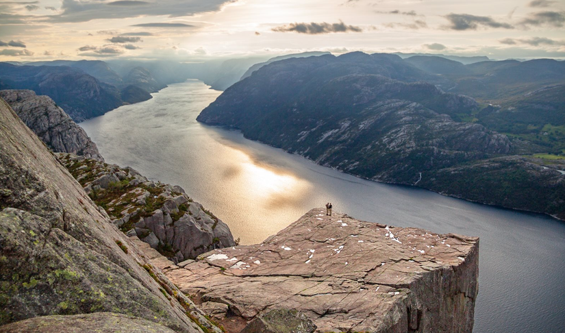 Pociągiem i statkiem przez norweskie fiordy - Pulpit Rock