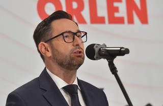 Obajtek po publikacji WP: To, co komu przekazuję jest moją prywatną sprawą. Składam pozew