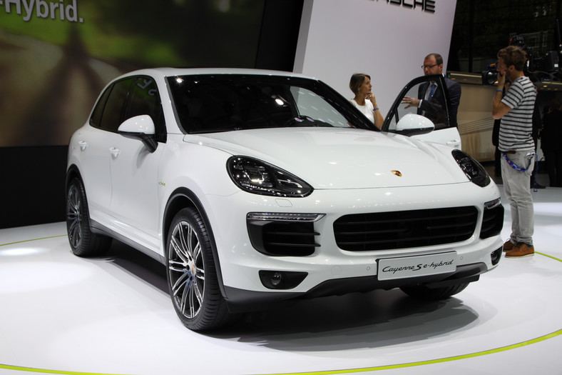 Porsche Cayenne S Hybrid (Paryż 2014)