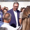Aleksandar Vučić posetio je danas u selu Vitoševac u opštini Ražanj, u okviru obilaska jugoistoka Srbije, komapniju "Gerber-Export" koja se bavi proizvodnjom i montažom metalnih i čeličnih konstrukcija