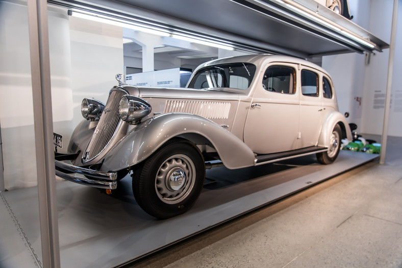 klasyczna Škoda Superb w ŠKODA Muzeum Mladá Boleslav