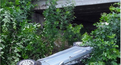 Co za odlotowe miasto. Znów auto frunęło w powietrzu. Kierowca miał dużo szczęścia... FILM