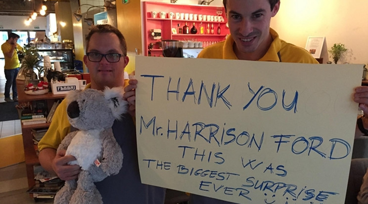 A Premier Kult Caféban dolgozó Ford-rajongók hálásak a világsztárnak