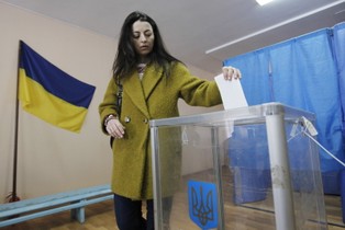 Wybory prezydenckie na Ukrainie: "Rządzenie to nie show ani kino"