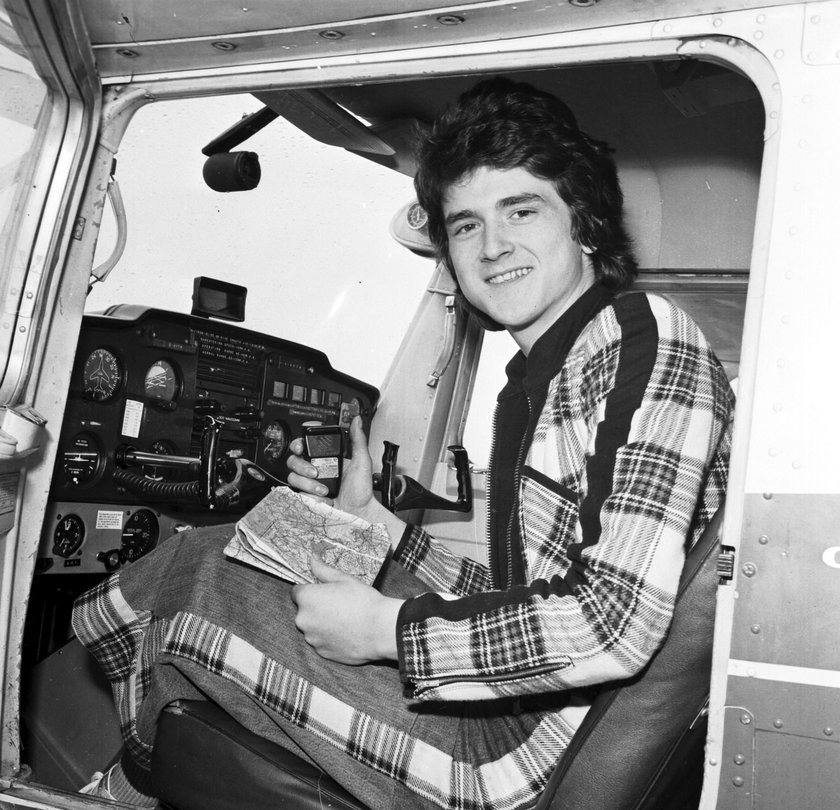 Les McKeown z innymi członkami grupy "Bay City Rollers"