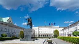 prezydent powołał nowego członka rpp. kim jest marcin zarzecki?