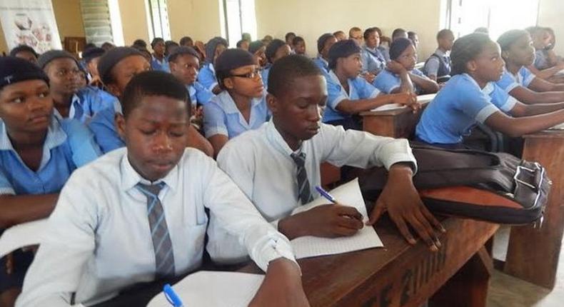 The government recently asked students in final year classes to resume months after schools were shut down [BusinessDay]