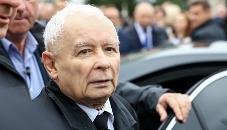 PiS bierze się za program wyborczy. Kaczyński mówi o nowej wizji Polski"