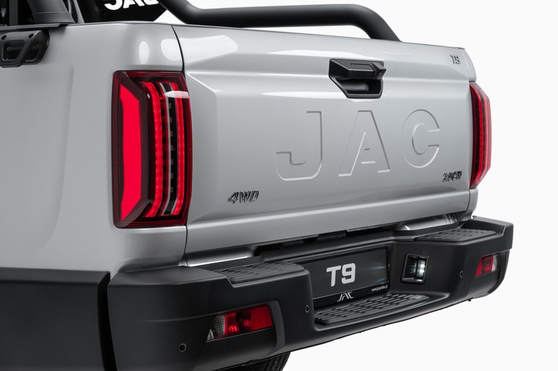 JAC T9