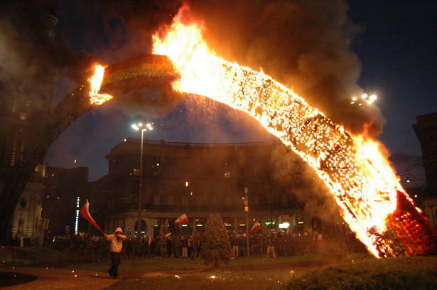 Zatrzymano podejrzewanego o podpalenie tęczy. "To sukces wywiadowców"