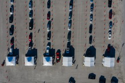 W tych krajach szczepienia na Covid-19 są obowiązkowe [MAPA]