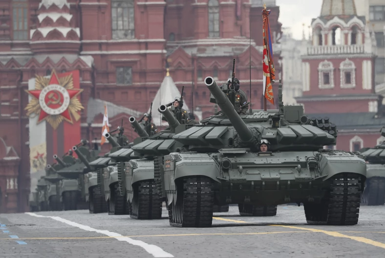 Parada wojskowa w Moskwie z okazji Dnia Zwycięstwa - czołgi T-72B3M