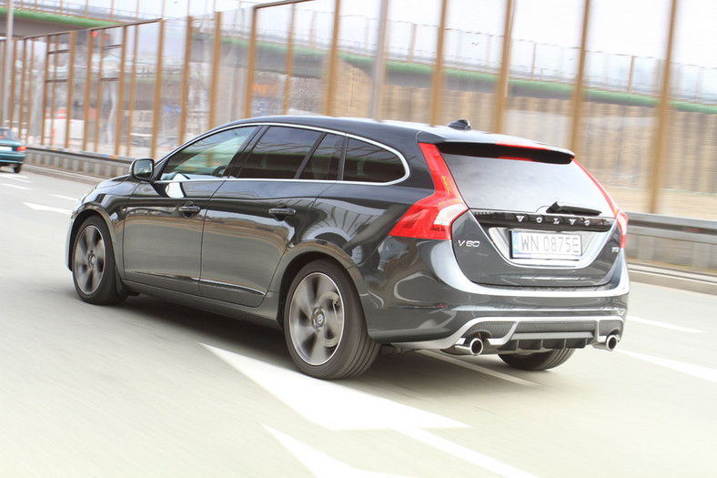 Volvo V60 T3 R-Design: mocny już w podstawie