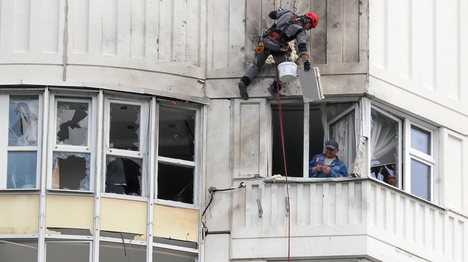 Budynek mieszkalny po zgłoszonym ataku drona w Moskwie, Rosja, 30 maja 2023 r.