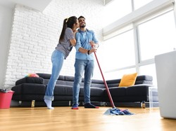 Porządek to przyjemność - banalne, ale skuteczne sposoby na umilenie sobie sprzątania