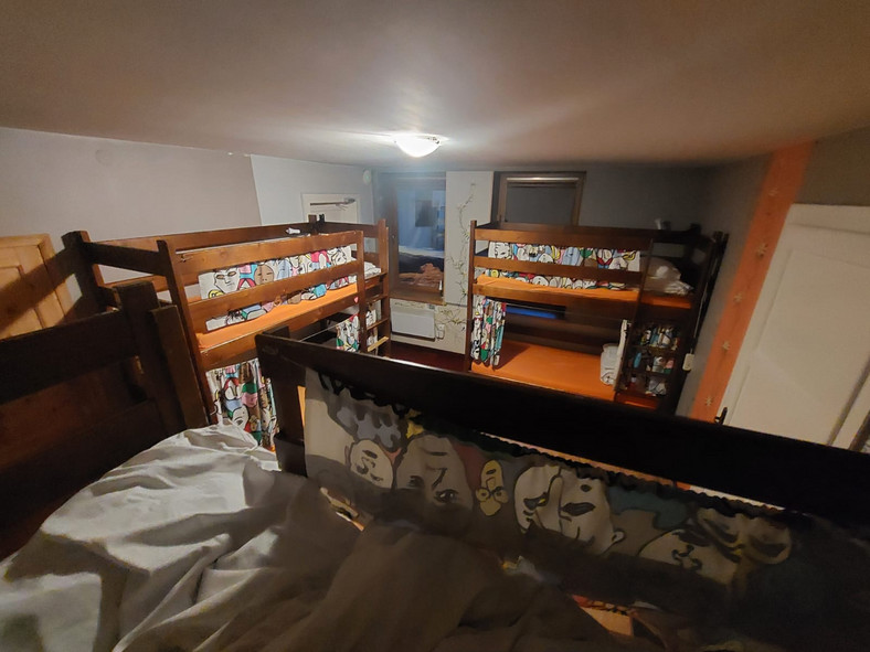 Z perspektywy własnego łóżka na piętrze