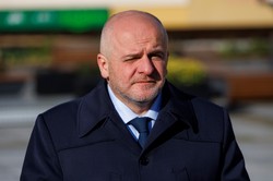 Paweł Kowal o decyzji USA: Presja, którą słynnym tweetem rozpoczął Donald Tusk