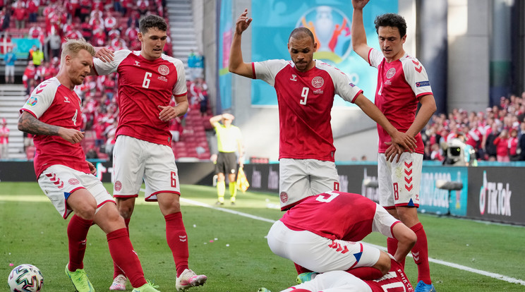 Foci Eb, 2021: Christian Eriksen a pályán esett össze, a szíve 5 percre leállt /Fotó: GettyImages 