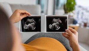 Anomalijski ultrazvuk proverava veličinu fetusa i prisustvo urođenih mana