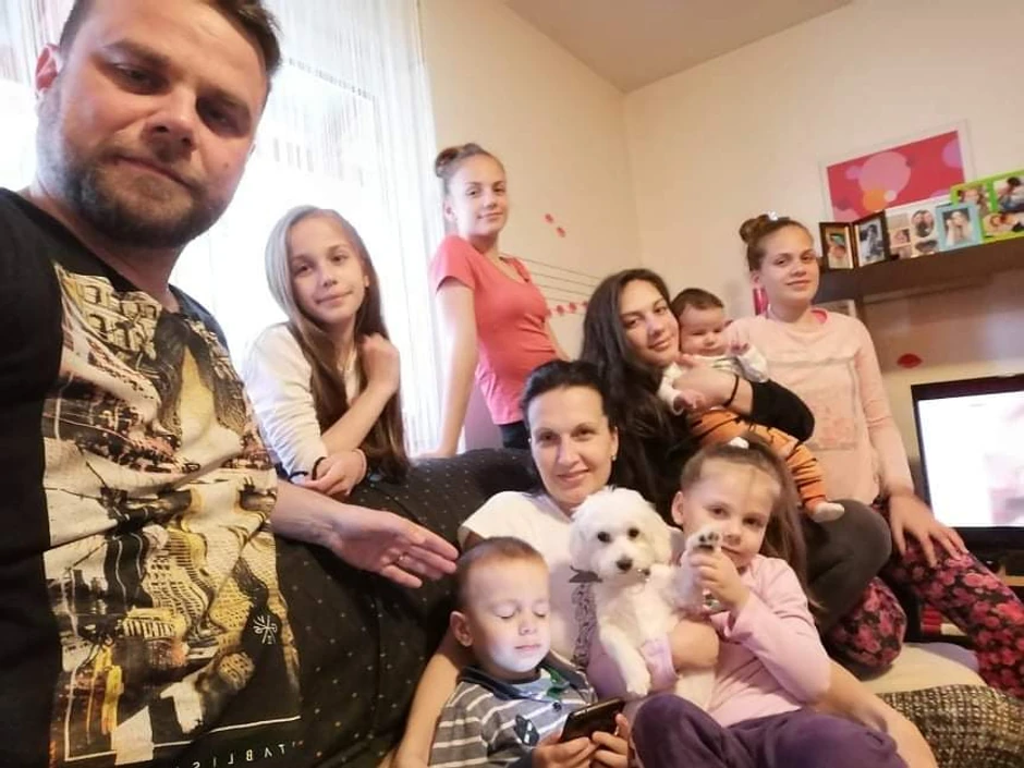 JEDVA „STALI” U SELFI – SPASIĆI NA OKUPU