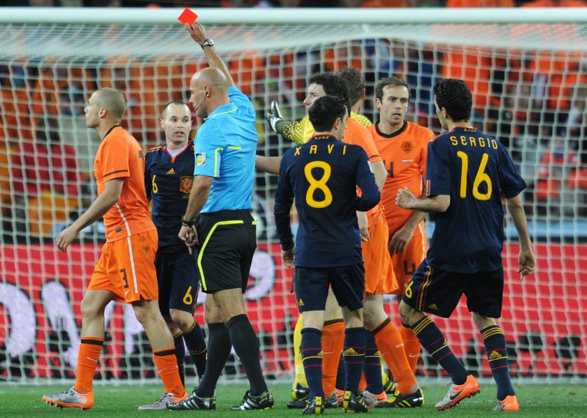 World Cup 2010 - June 28 - Brazil Beat Chile 3-0