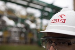 Spółki skarbu państwa nadzorują nowi ministrowie. Kto nadzoruje Orlen?