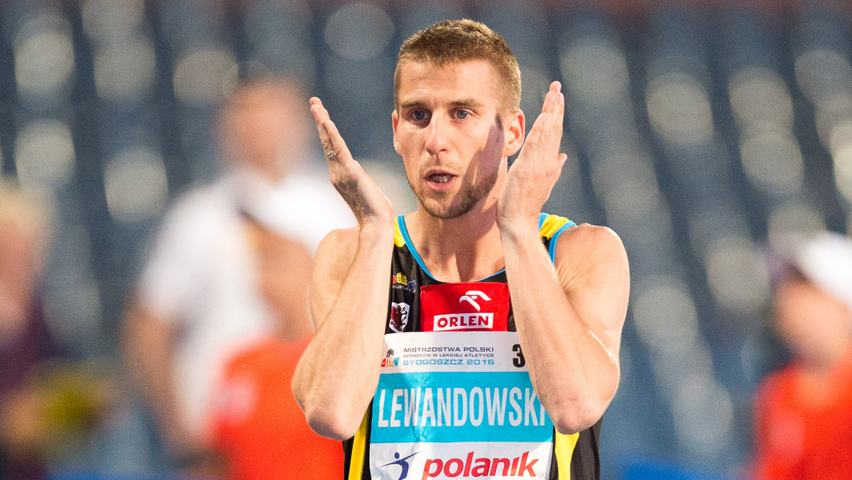 Marcin Lewandowski wciąż dzielnie walczy na dystansie 800 metrów i wciąż myśli o olimpijskim medalu, ale powoli przymierza się już do startów na 1500 metrów. Zresztą wszystko wskazuje na to, że na mistrzostwach Europy Amsterdamie wystartuje właśnie w tej konkurencji.
