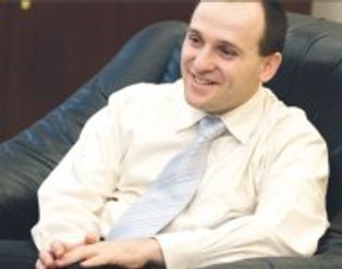 Banki po dwóch kwartałach zarobiły o 50 proc. mniej