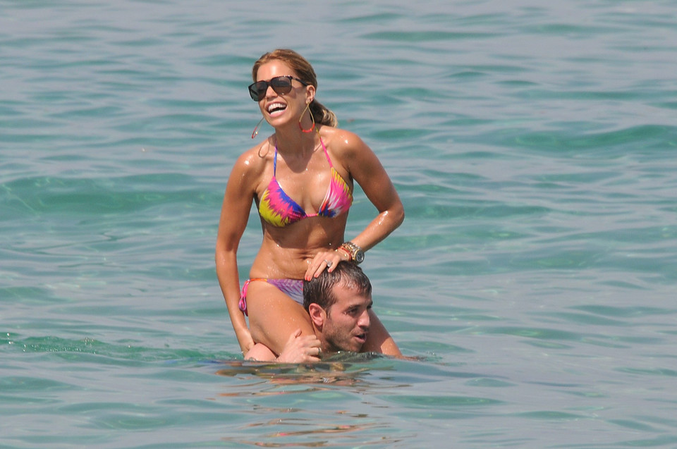 Sylvie van der Vaart i Rafael van der Vaart w Saint Tropez / fot. Agencja Forum