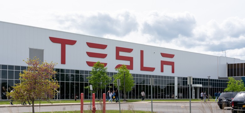 Koncern Tesla zwolnił pracowników za zakładanie związku zawodowego