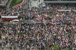 Wielki Marsz Patriotów Trzaskowskiego [ZDJĘCIA]