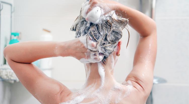 Ennyi időnként érdemes hajat mosni. Fotó: Getty Images