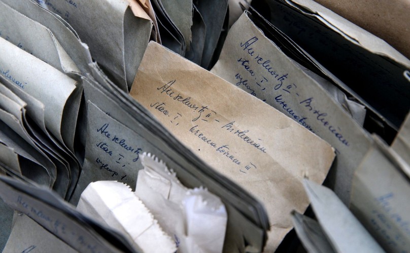 PRZEDMIOTY OFIAR OBOZU KONCENTRACYJNEGO AUSCHWITZ-BIRKENAU ODNALEZIONE